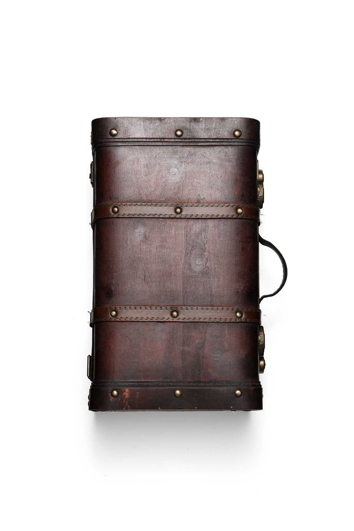 The closed suitcase